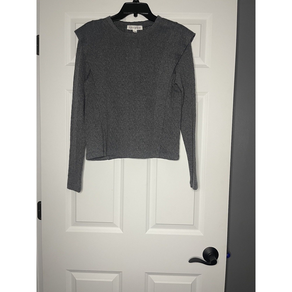 Lola & grace Textured  knit Structure Shoulder Top small hole shown nwt